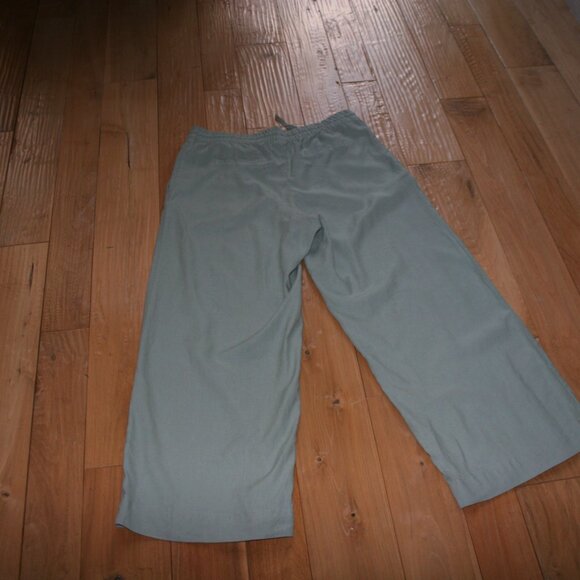 A New Day Pants - Light/ Sage Green color, Wide Leg Size Large - Picture 7 of 7